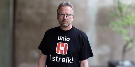 Geir Røsvoll i streike tskjorte i Unio